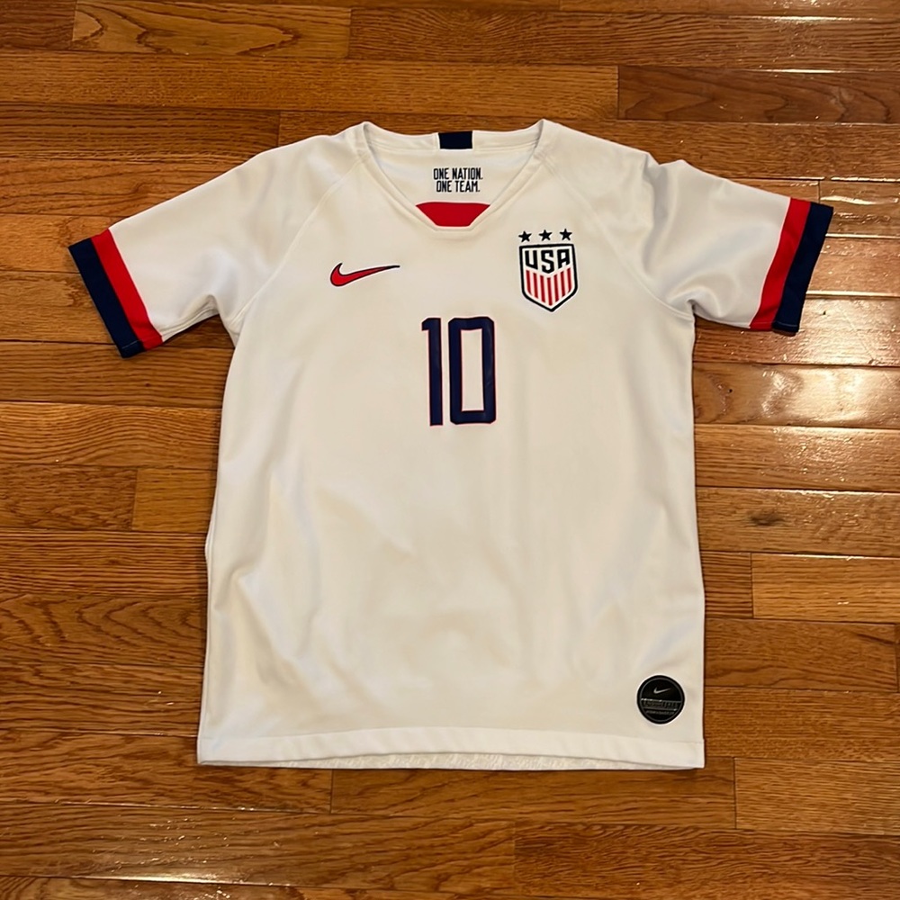 Carli Lloyd USWNT Nike dri-fit shirt kids size Large